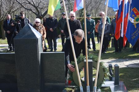 Spominska svečanost  pri obeležju talcev na Zreškem pokopališču