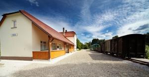 Železniška_postaja_(2)