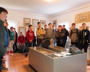 44458603_287520891858971_8550490445577191424_o